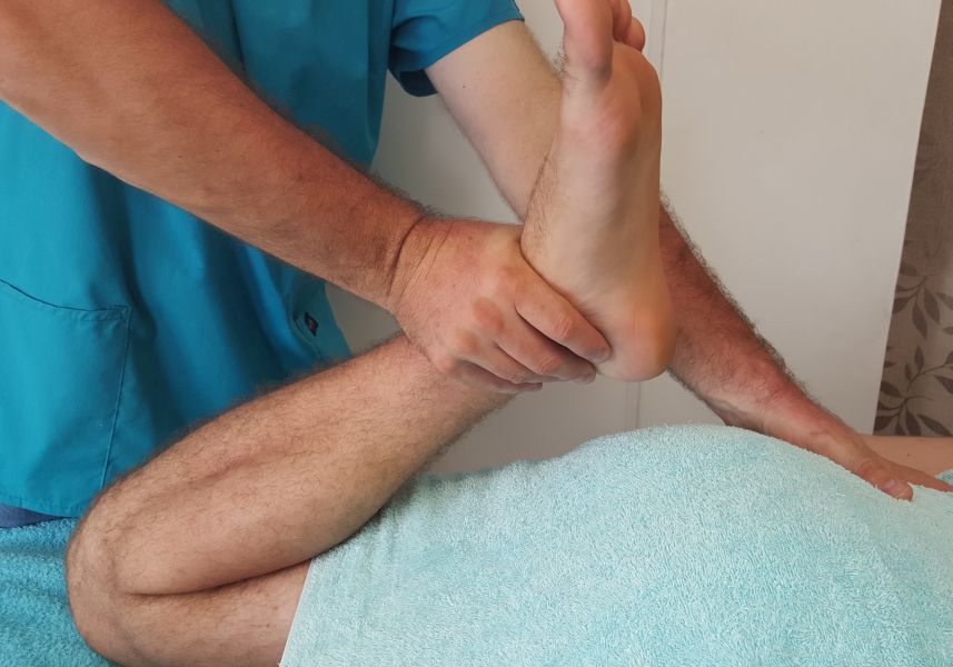 Sports Massage for athletes to enhance performance and flexibility
